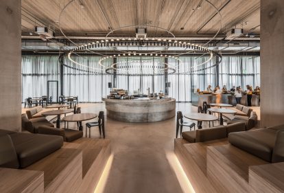 01 ACE Bar Concrete Bar Converstation Pit Zitkuil Amsterdam Teo Krijgsman office interior design TANK Tommy Kleerekoper Sanne Schenk 1